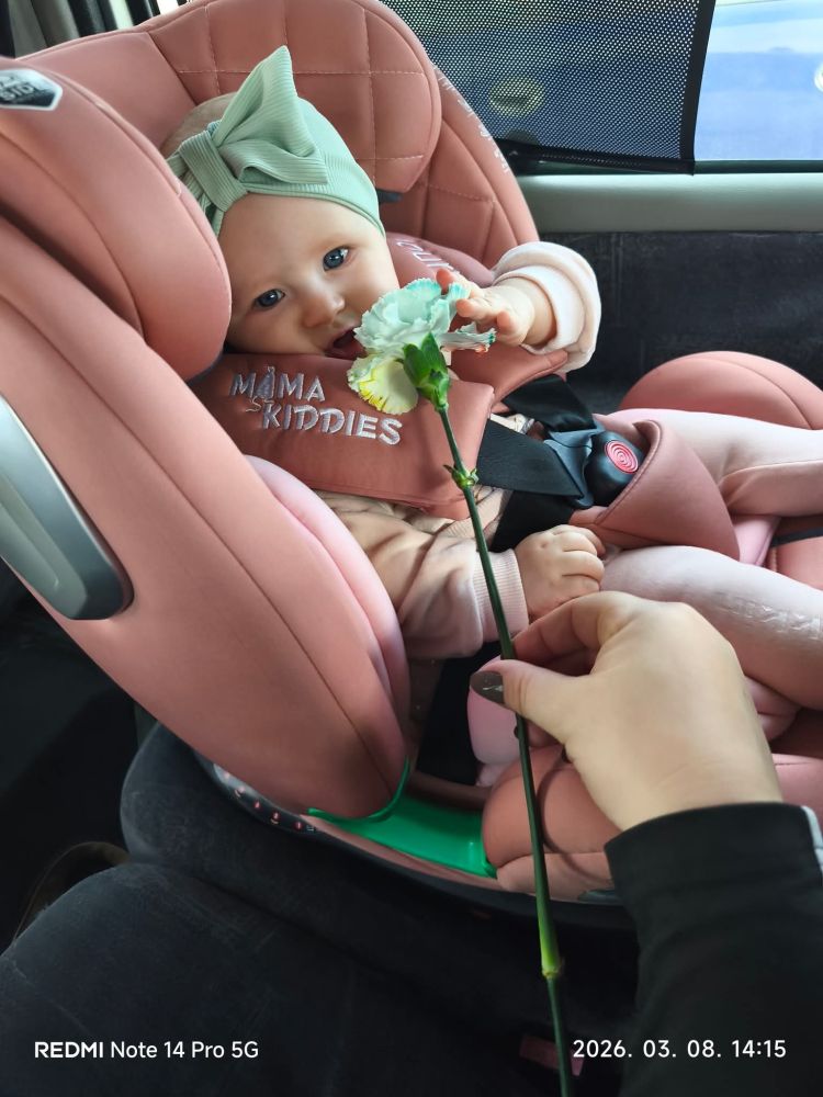 Mama Kiddies® Autokindersitz Kundenfoto