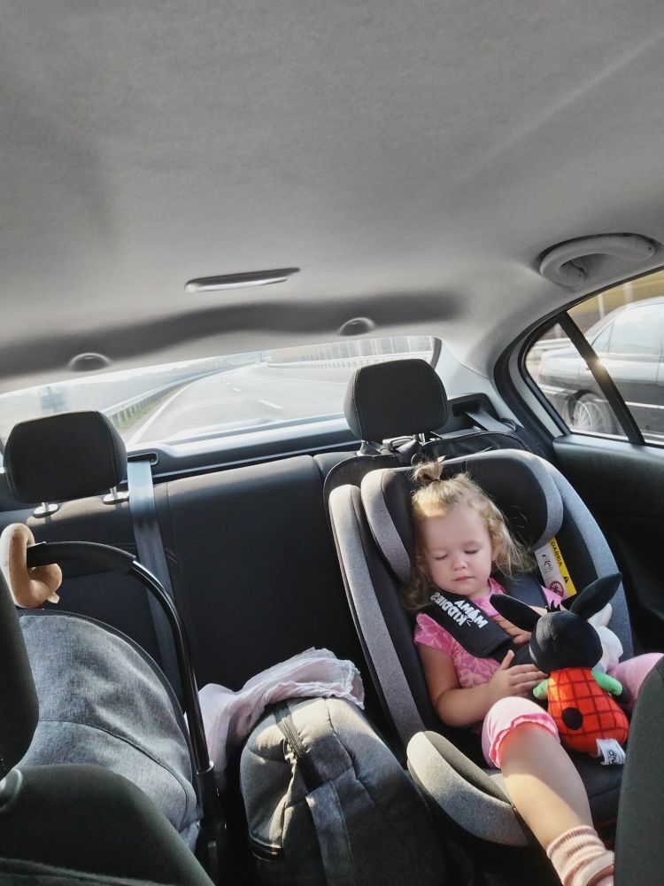 Mama Kiddies® Autokindersitz Kundenfoto