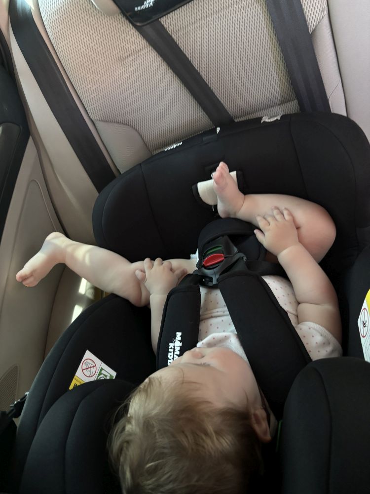 Mama Kiddies® Autokindersitz Kundenfoto